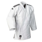 Adidas Champion II IJF SLIM FIT Judo gi fehér, fekete vállszövéssel.